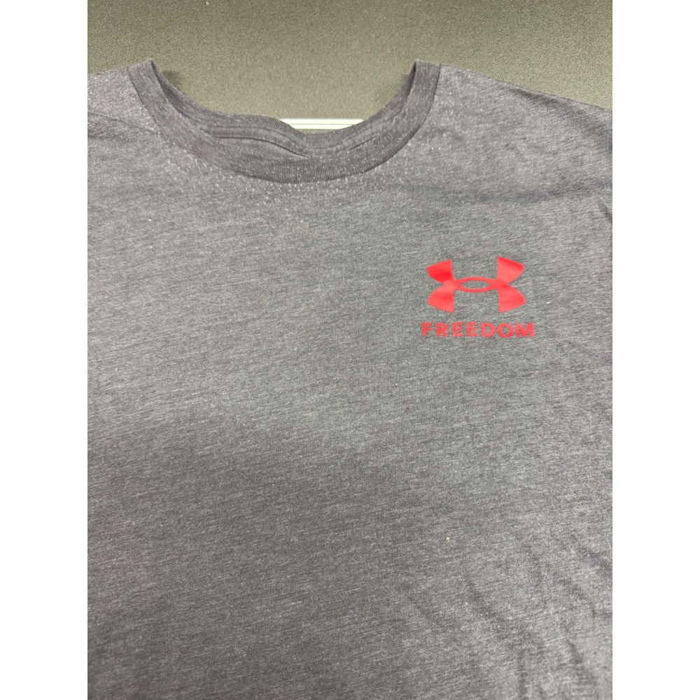 Under Armour Freedom Mens XL Gray Red American Flag Graphic T-Shirt Loose Fit - Picture 6 of 9